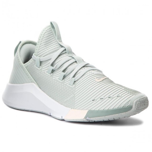 nike air zoom elevate white